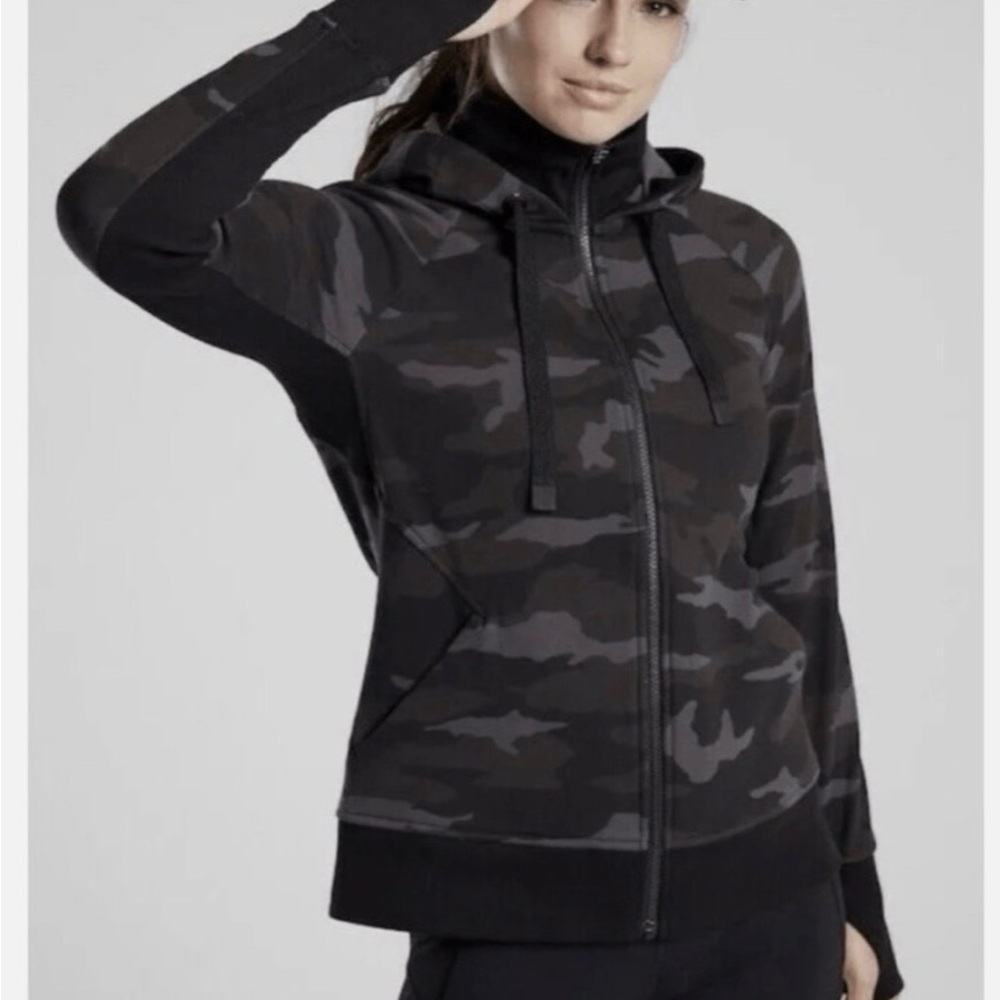 Athleta Triumph Printed Hoodie Camo XS EUC